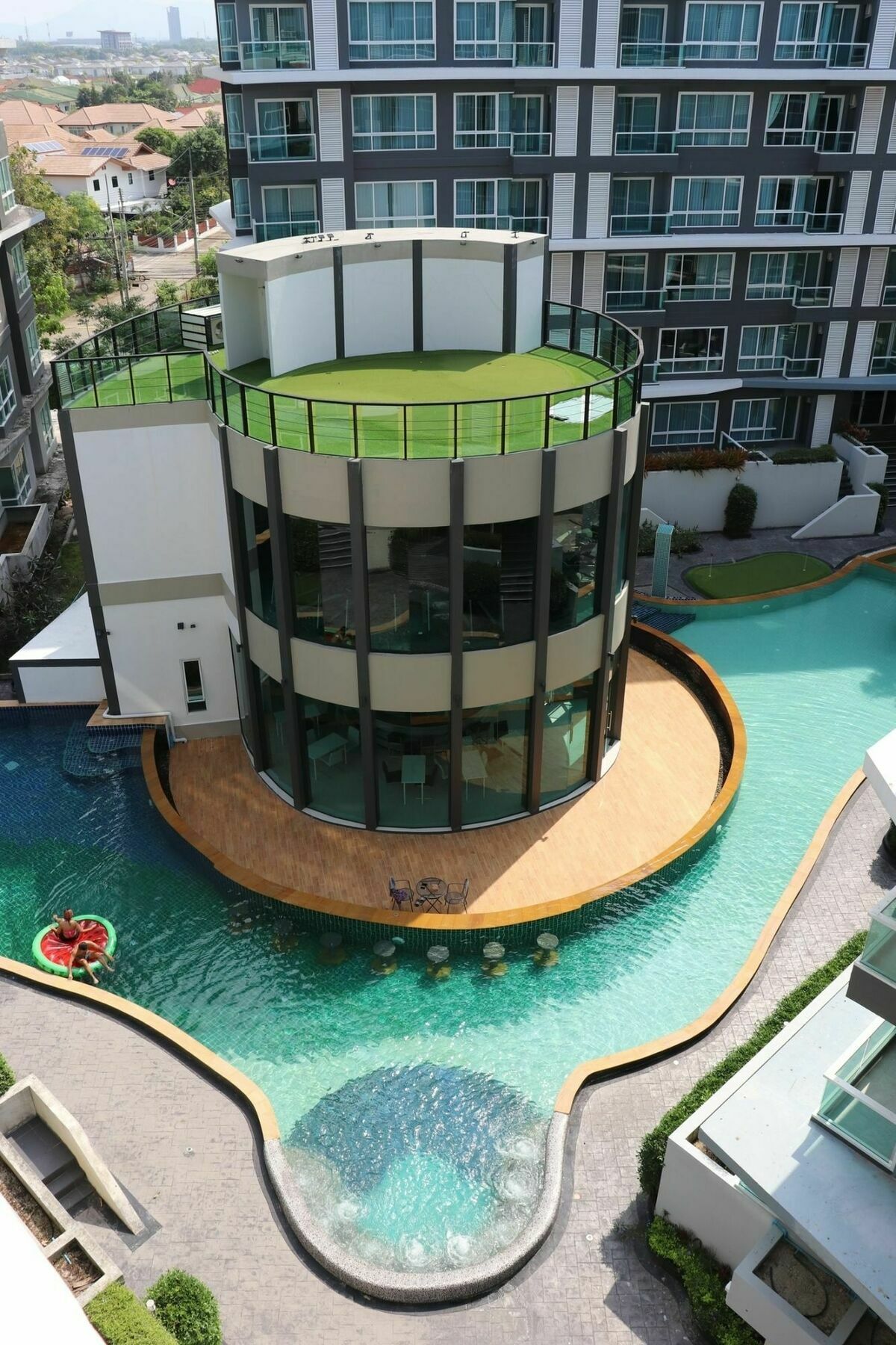 Wisdom Hotel & Residence Районг Экстерьер фото